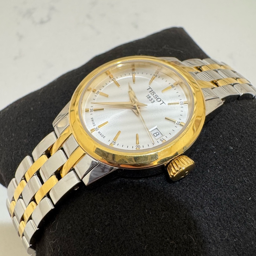 TISSOT CLASSIC DREAM 28MM - Picture 3 of 16